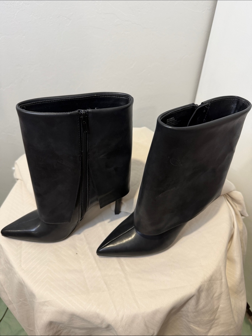Black Pointed-Toe Mid-Calf Women’s Boots
